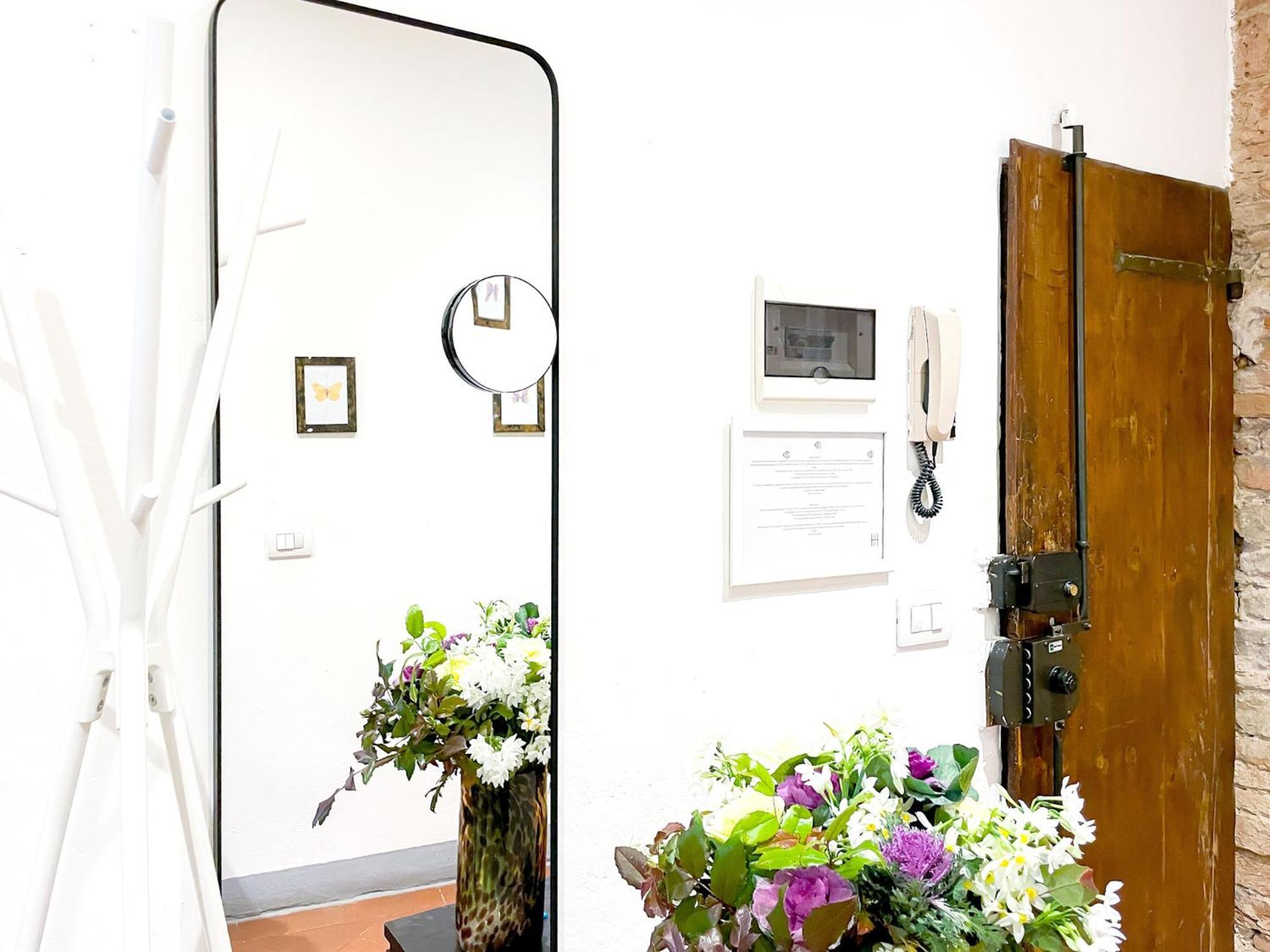 Lovely Apartment Near Piazza Della Signoria Firenze Bagian luar foto